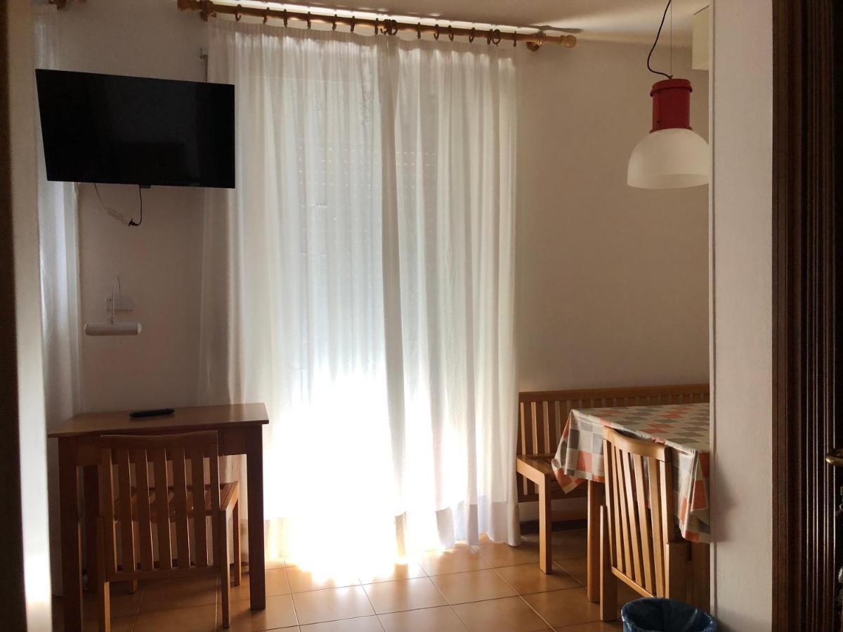 Hotel Garni Villa Magnolia Torbole Sul Garda Exterior foto