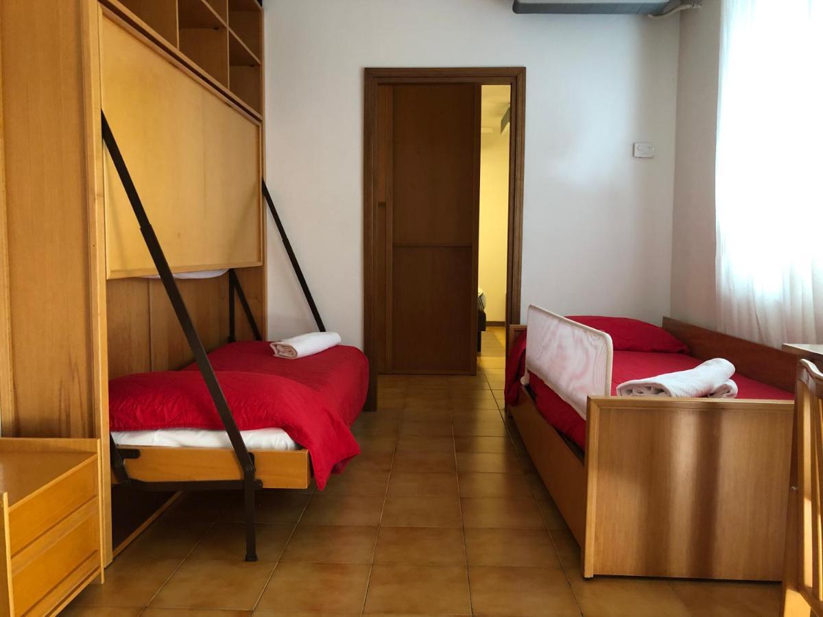Hotel Garni Villa Magnolia Torbole Sul Garda Exterior foto