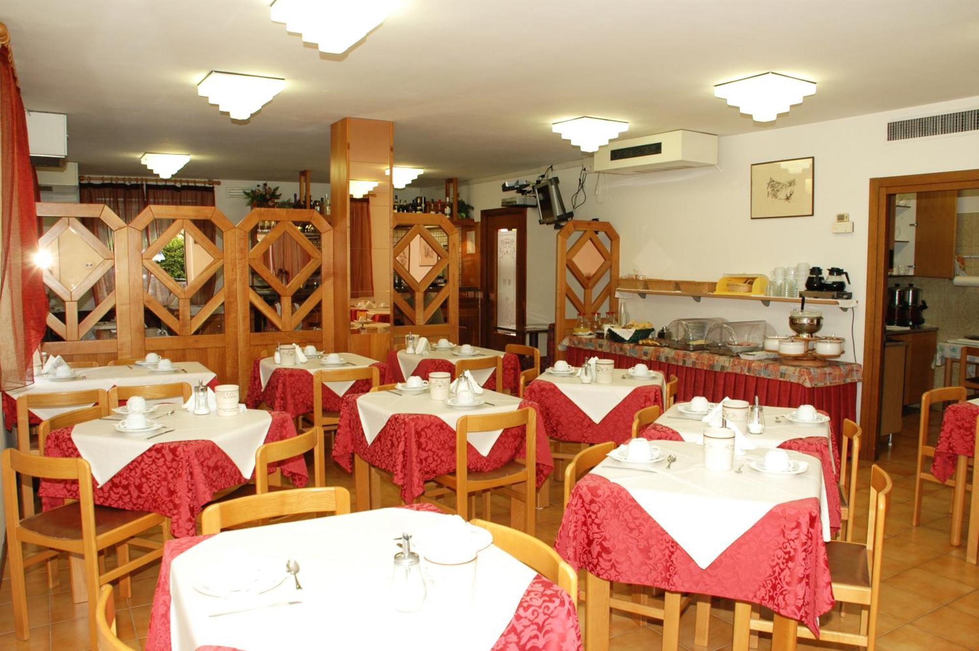 Hotel Garni Villa Magnolia Torbole Sul Garda Exterior foto