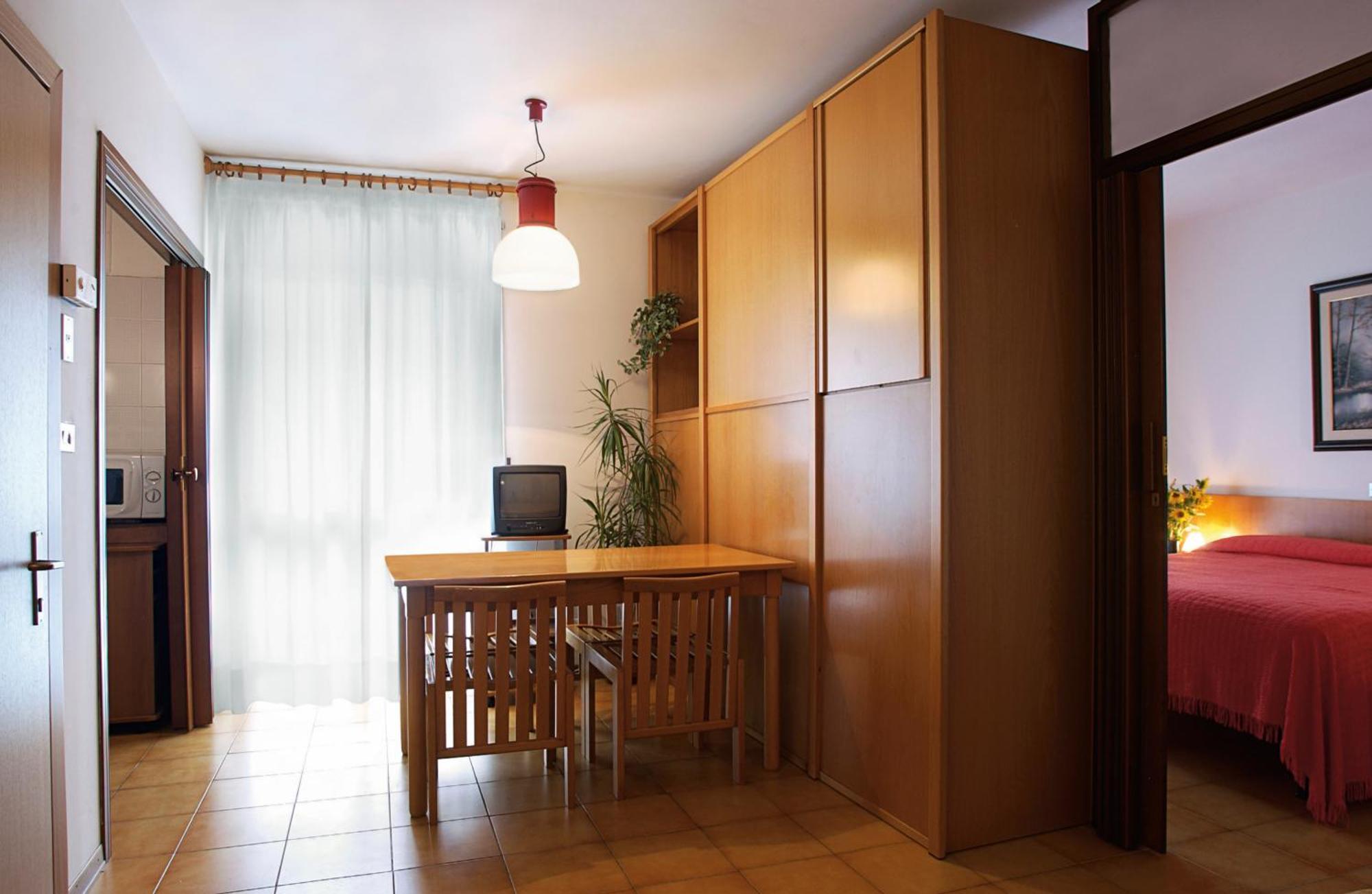 Hotel Garni Villa Magnolia Torbole Sul Garda Exterior foto