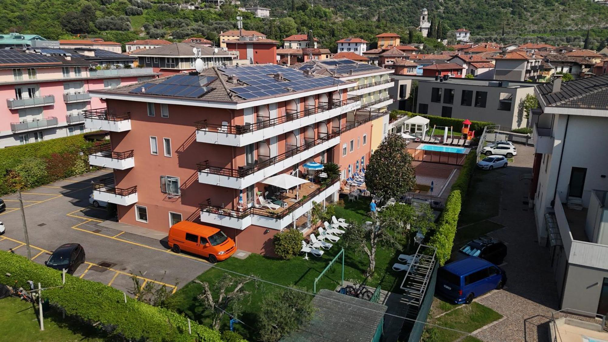 Hotel Garni Villa Magnolia Torbole Sul Garda Exterior foto